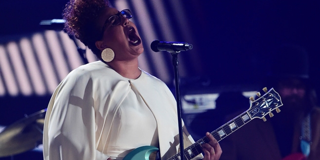 Grammys 2016: Alabama Shakes Perform "Don't Wanna Fight"
