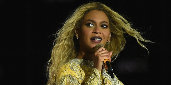Beyoncé Launches Christmas-Themed Merch Line