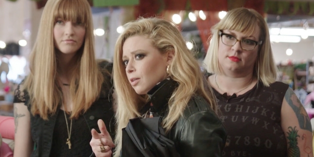"SNL"'s Aidy Bryant Enlists Former Vivian Girls Members for Darby Forever Short Film