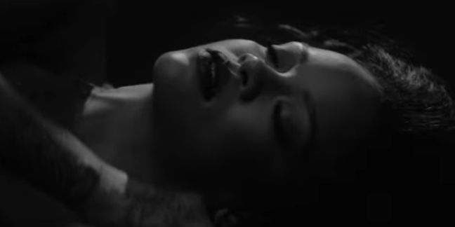 Rihanna Shares "Kiss It Better" Video: Watch