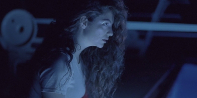 Lorde Shares "Yellow Flicker Beat" Video