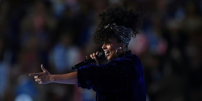 Alicia Keys Performance Introduces Hillary Clinton at DNC: Watch
