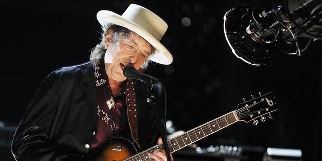 Bob Dylan Talks Amy Winehouse, Leonard Cohen, Much More in Rare, Extensive Interview