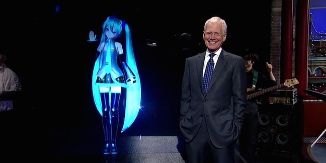 Holographic Pop Star Hatsune Miku Performs on "Letterman"